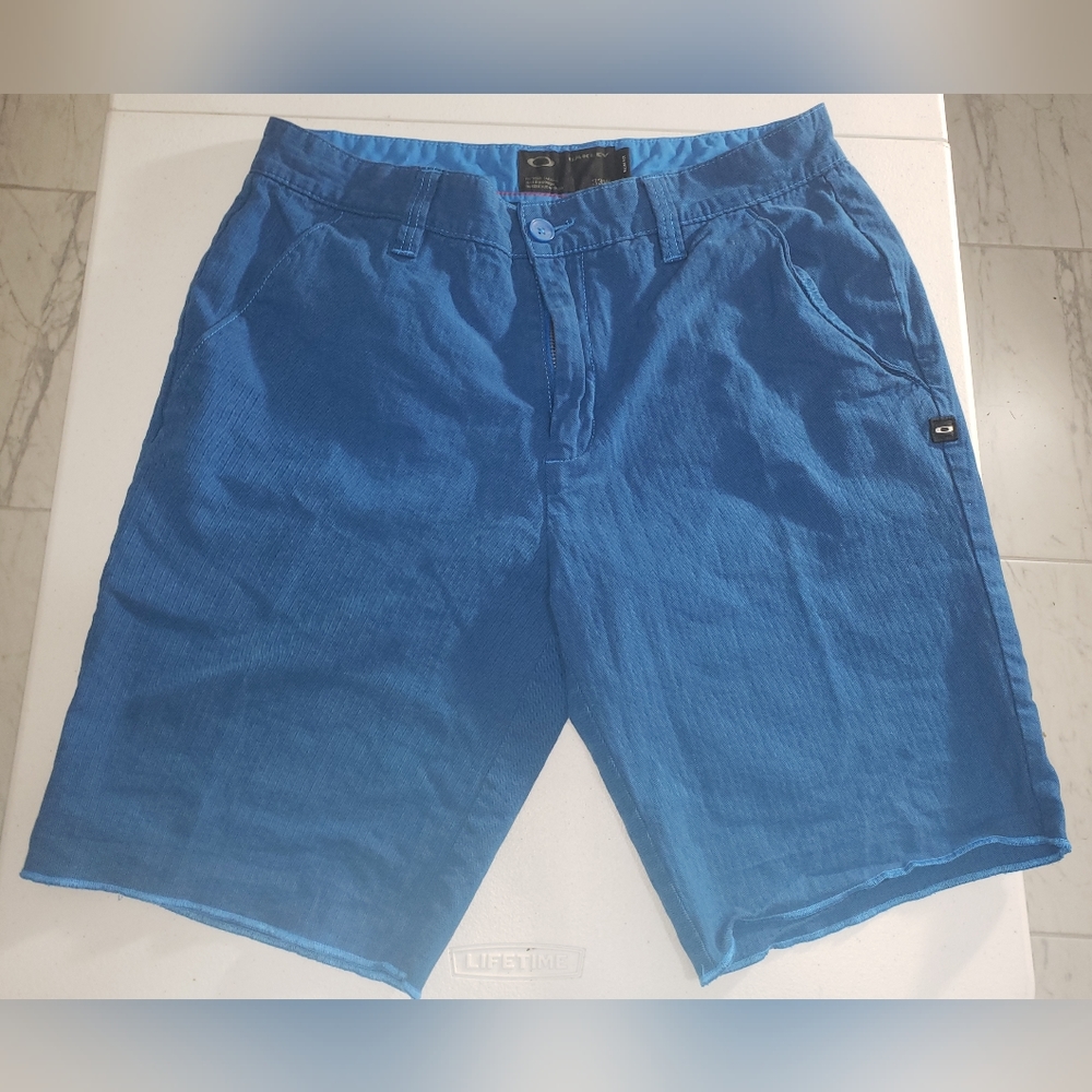 Men's Oakley Blue Short